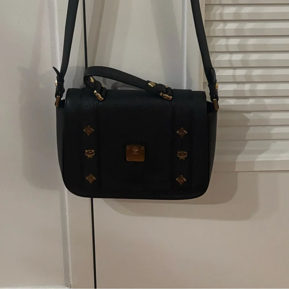 MCM height silhouette